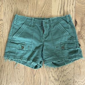 G1 Goods like-new cargo shorts